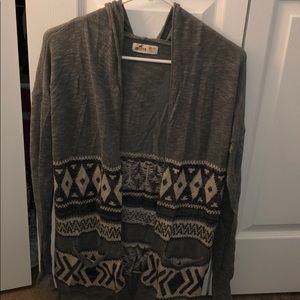 Light Weight Aztec Print Cardigan